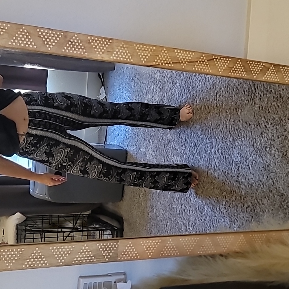 STUNNING JUNIE FLARED PAISLEY PANTS